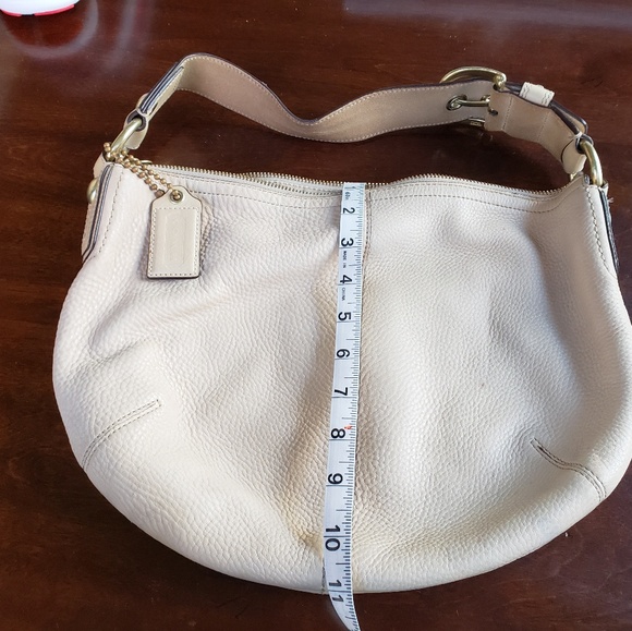 Pebble leather Coach shoulder bag - Picture 3 of 3